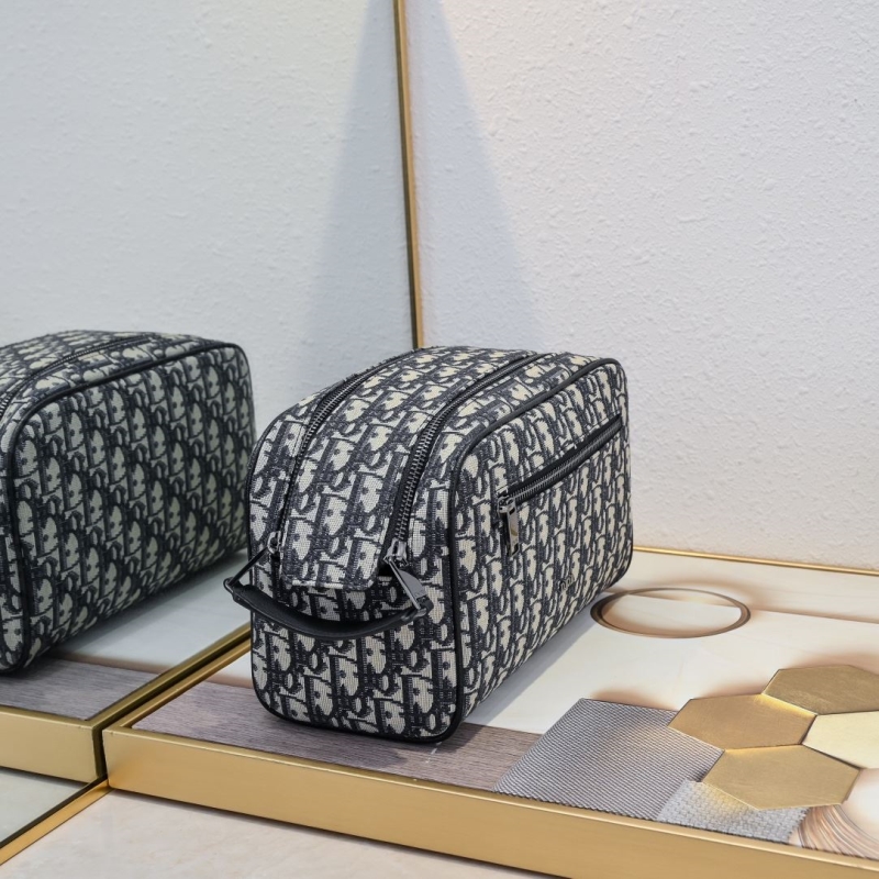 D*or cosmetic bags
